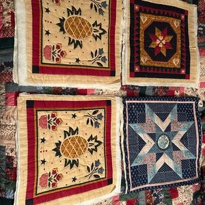 New unfinished hand Quilted 4 blocks with print pattern, cotton 16”x16”